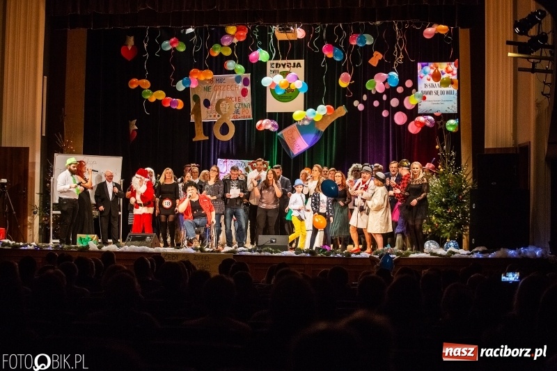 Zdjęcie w galerii na portalu naszraciborz.pl: 18-stka nie boli. Bawmy się do woli. Blisko cztery godziny zabawy na Gwiazdce Serc wiadomości z regionu