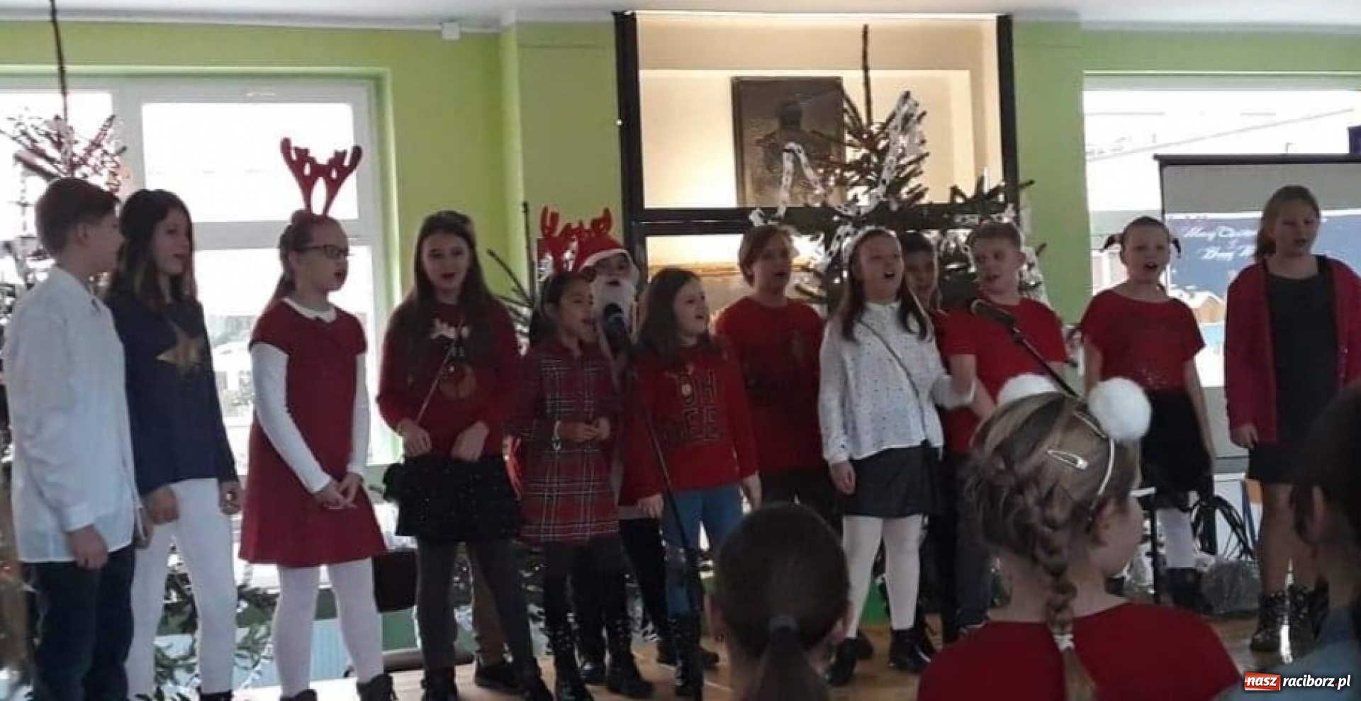 Zdjęcie w galerii na portalu naszraciborz.pl: Język angielski metodą projektu w SP 15  wiadomości z regionu