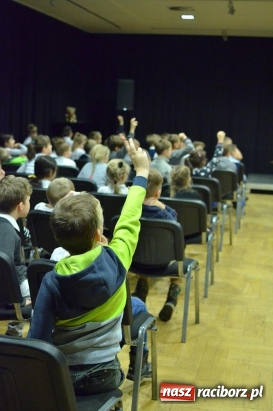 Zdjęcie w galerii na portalu naszraciborz.pl: Taniec elfów zabrzmiał w RCK  wiadomości z regionu
