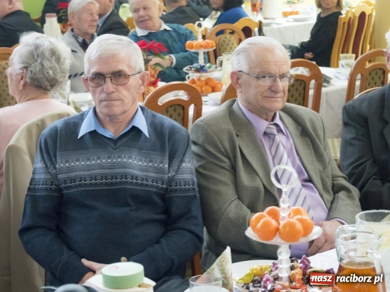 Zdjęcie w galerii na portalu naszraciborz.pl: Seniorzy na wigilijnym opłatku w Kobyli FOTO i WIDEO wiadomości z regionu