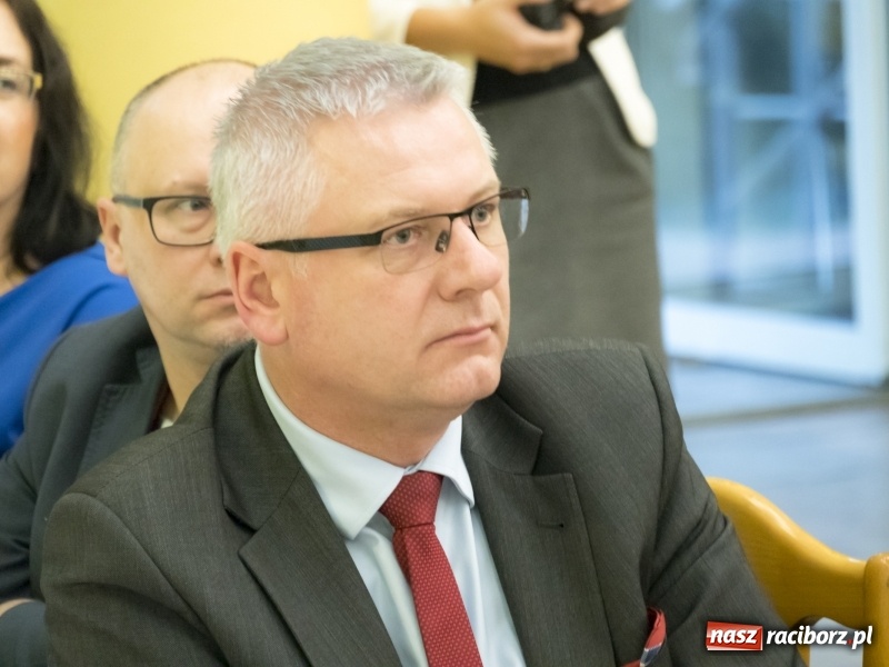 Zdjęcie w galerii na portalu naszraciborz.pl: Seniorzy na wigilijnym opłatku w Kobyli FOTO i WIDEO wiadomości z regionu