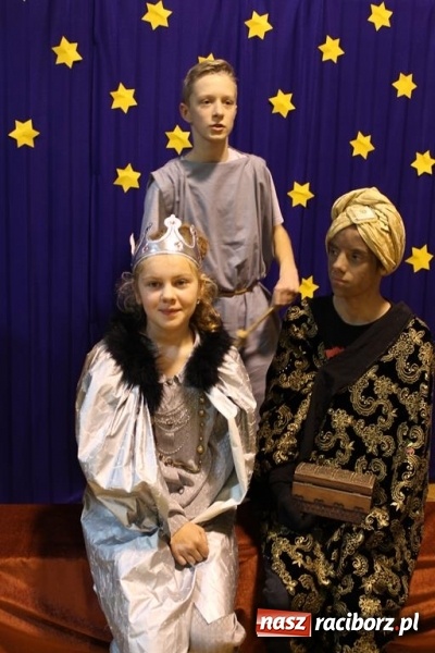 Zdjęcie w galerii na portalu naszraciborz.pl: Kiermasz i jasełka na Płoni  wiadomości z regionu