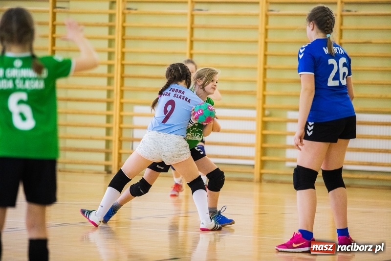 Zdjęcie w galerii na portalu naszraciborz.pl: 9. Turniej Piłki Ręcznej Dziewcząt Młodszych o Puchar Starosty Raciborskiego wiadomości z regionu