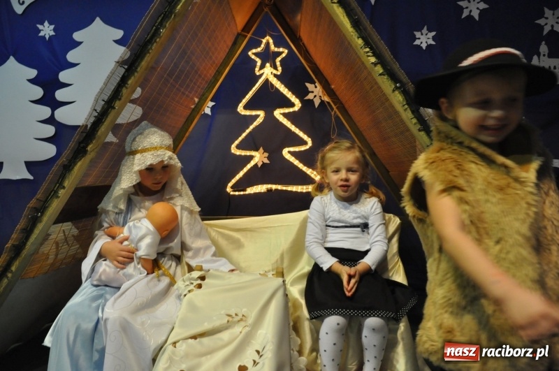 Zdjęcie w galerii na portalu naszraciborz.pl: Bojanowskie Jasełka. Przedszkolaki zebrały gromkie brawa! FOTO i WIDEO wiadomości z regionu