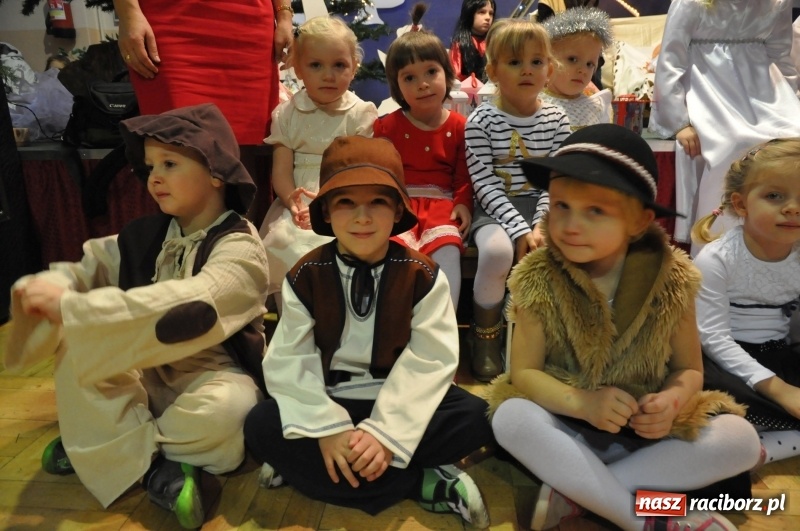 Zdjęcie w galerii na portalu naszraciborz.pl: Bojanowskie Jasełka. Przedszkolaki zebrały gromkie brawa! FOTO i WIDEO wiadomości z regionu