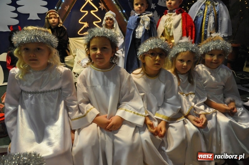 Zdjęcie w galerii na portalu naszraciborz.pl: Bojanowskie Jasełka. Przedszkolaki zebrały gromkie brawa! FOTO i WIDEO wiadomości z regionu