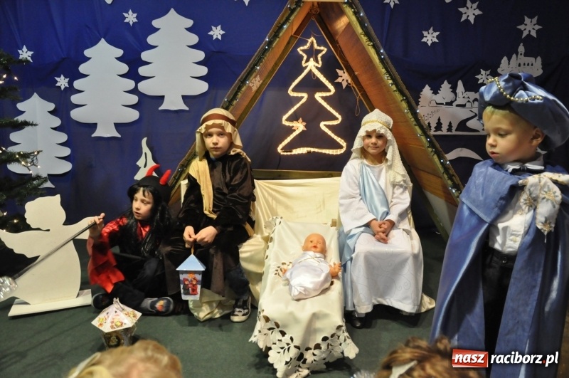 Zdjęcie w galerii na portalu naszraciborz.pl: Bojanowskie Jasełka. Przedszkolaki zebrały gromkie brawa! FOTO i WIDEO wiadomości z regionu