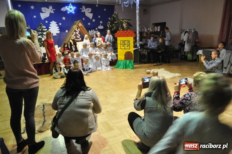 Zdjęcie w galerii na portalu naszraciborz.pl: Bojanowskie Jasełka. Przedszkolaki zebrały gromkie brawa! FOTO i WIDEO wiadomości z regionu