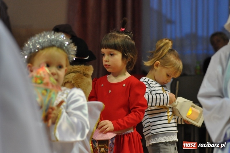 Zdjęcie w galerii na portalu naszraciborz.pl: Bojanowskie Jasełka. Przedszkolaki zebrały gromkie brawa! FOTO i WIDEO wiadomości z regionu