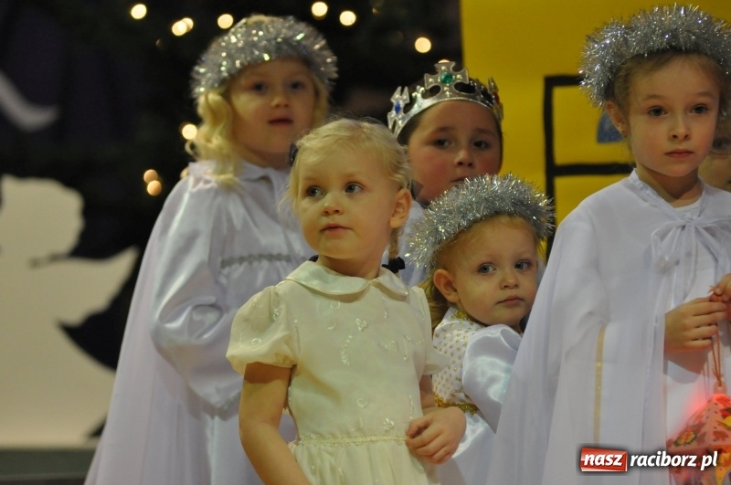 Zdjęcie w galerii na portalu naszraciborz.pl: Bojanowskie Jasełka. Przedszkolaki zebrały gromkie brawa! FOTO i WIDEO wiadomości z regionu