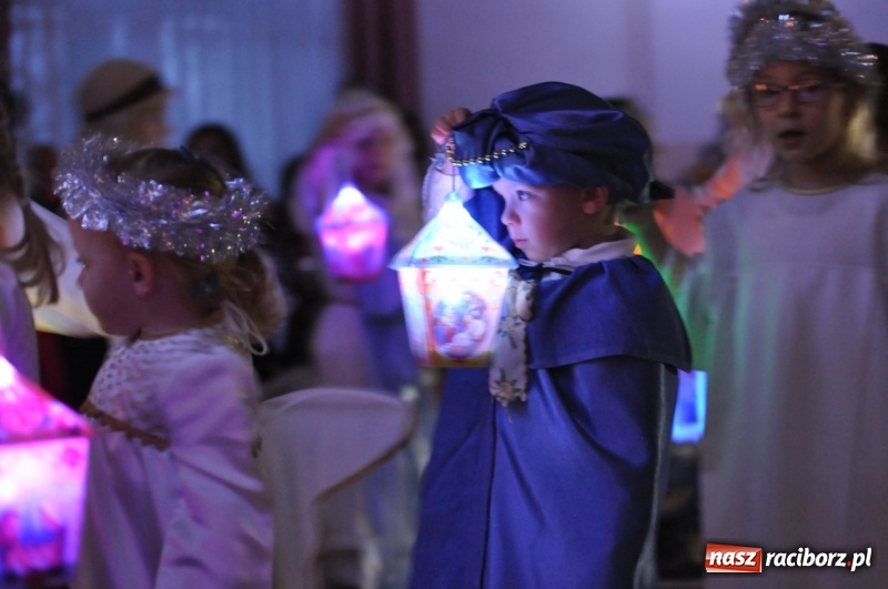 Zdjęcie w galerii na portalu naszraciborz.pl: Bojanowskie Jasełka. Przedszkolaki zebrały gromkie brawa! FOTO i WIDEO wiadomości z regionu