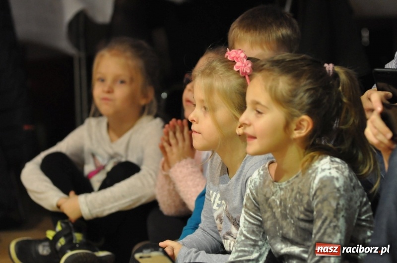Zdjęcie w galerii na portalu naszraciborz.pl: Bojanowskie Jasełka. Przedszkolaki zebrały gromkie brawa! FOTO i WIDEO wiadomości z regionu