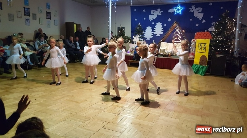 Zdjęcie w galerii na portalu naszraciborz.pl: Bojanowskie Jasełka. Przedszkolaki zebrały gromkie brawa! FOTO i WIDEO wiadomości z regionu