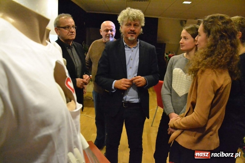 Zdjęcie w galerii na portalu naszraciborz.pl: Roboty medyczne Robin Heart i sztuczne serce - szanse i zagrożenia  wiadomości z regionu