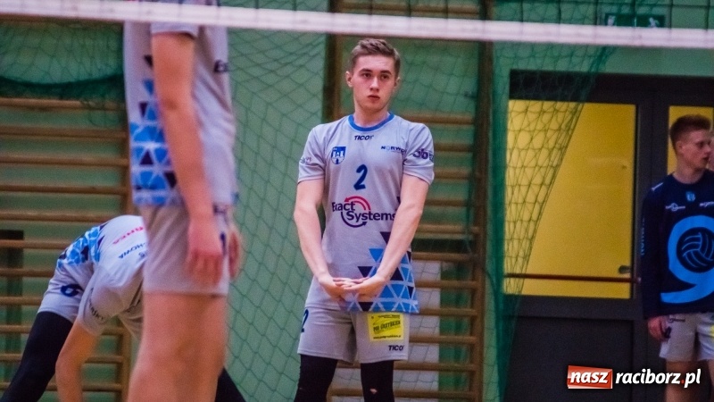 Zdjęcie w galerii na portalu naszraciborz.pl: Częstochowski Norwid postraszył tylko w pierwszym secie. Gładkie zwycięstwo siatkarzy Rafako wiadomości z regionu