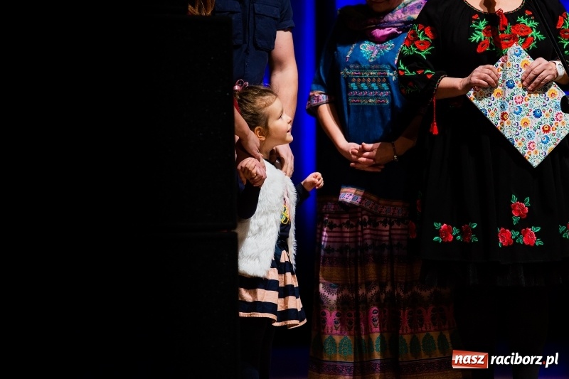 Zdjęcie w galerii na portalu naszraciborz.pl: Koncert Świąteczny Stowarzyszenia Bajtel w RCK wiadomości z regionu