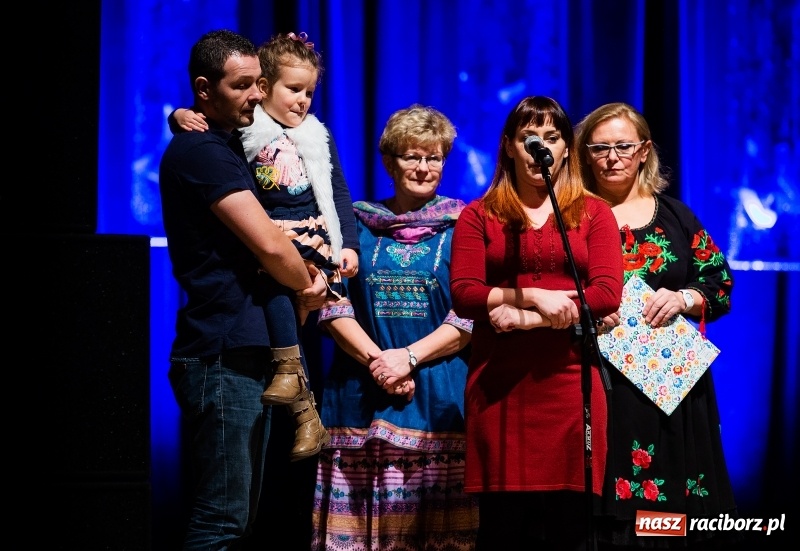 Zdjęcie w galerii na portalu naszraciborz.pl: Koncert Świąteczny Stowarzyszenia Bajtel w RCK wiadomości z regionu