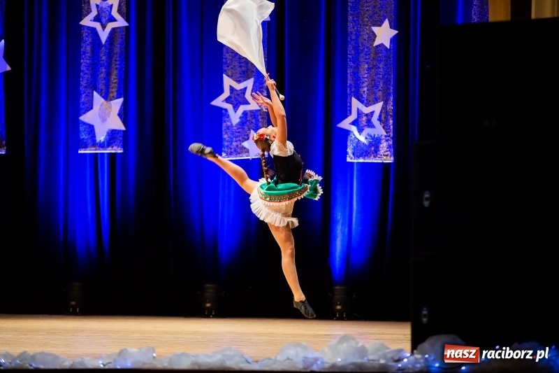 Zdjęcie w galerii na portalu naszraciborz.pl: Koncert Świąteczny Stowarzyszenia Bajtel w RCK wiadomości z regionu