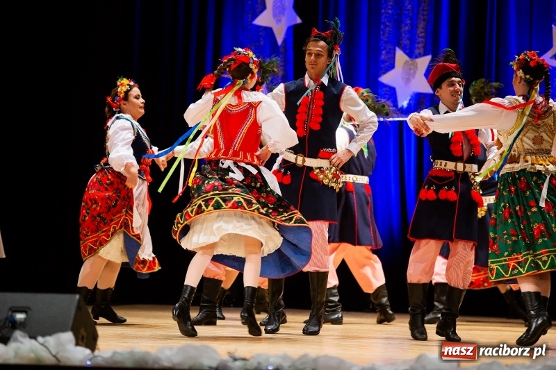 Zdjęcie w galerii na portalu naszraciborz.pl: Koncert Świąteczny Stowarzyszenia Bajtel w RCK wiadomości z regionu