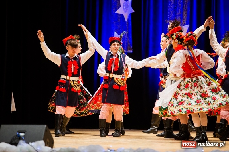 Zdjęcie w galerii na portalu naszraciborz.pl: Koncert Świąteczny Stowarzyszenia Bajtel w RCK wiadomości z regionu