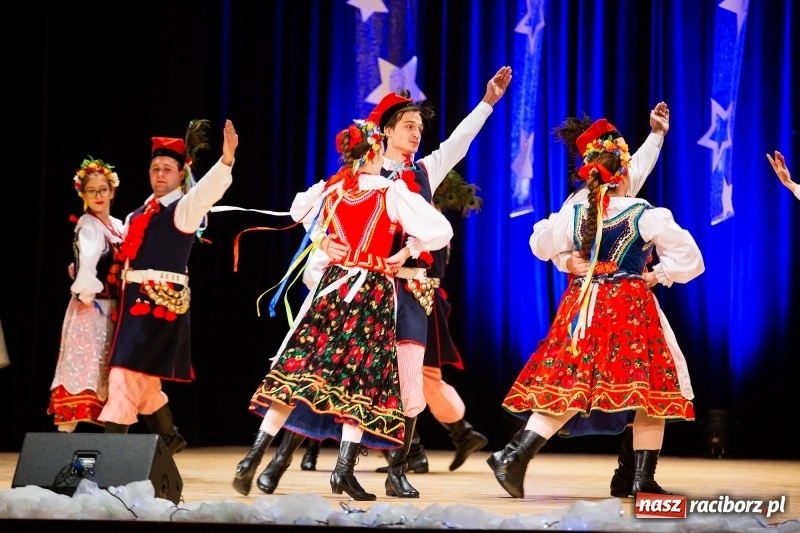 Zdjęcie w galerii na portalu naszraciborz.pl: Koncert Świąteczny Stowarzyszenia Bajtel w RCK wiadomości z regionu