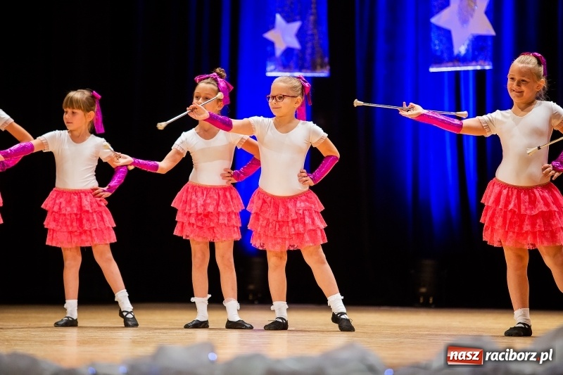 Zdjęcie w galerii na portalu naszraciborz.pl: Koncert Świąteczny Stowarzyszenia Bajtel w RCK wiadomości z regionu