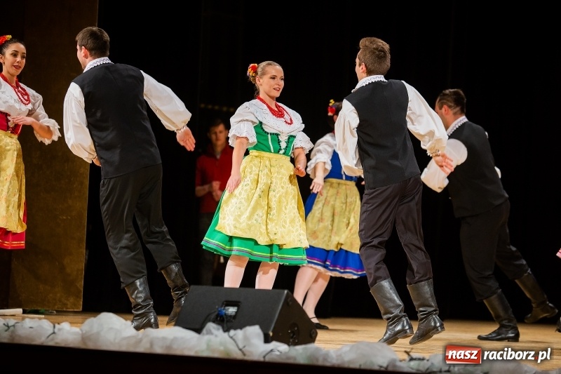 Zdjęcie w galerii na portalu naszraciborz.pl: Koncert Świąteczny Stowarzyszenia Bajtel w RCK wiadomości z regionu