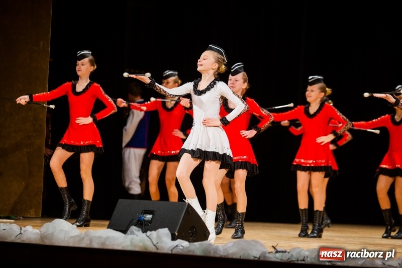 Zdjęcie w galerii na portalu naszraciborz.pl: Koncert Świąteczny Stowarzyszenia Bajtel w RCK wiadomości z regionu