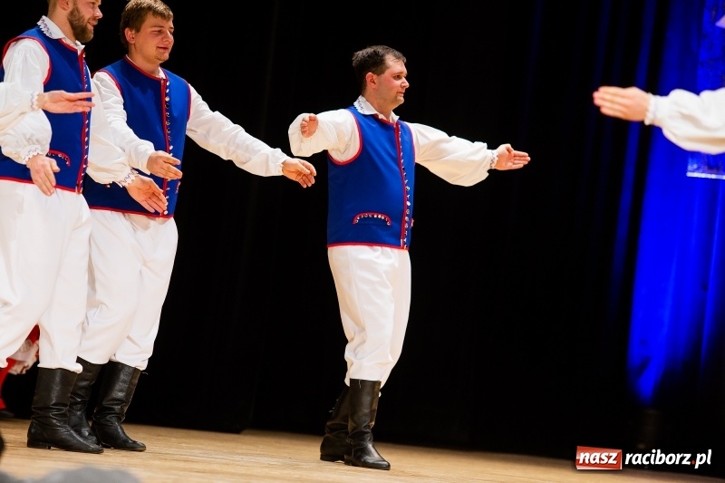 Zdjęcie w galerii na portalu naszraciborz.pl: Koncert Świąteczny Stowarzyszenia Bajtel w RCK wiadomości z regionu