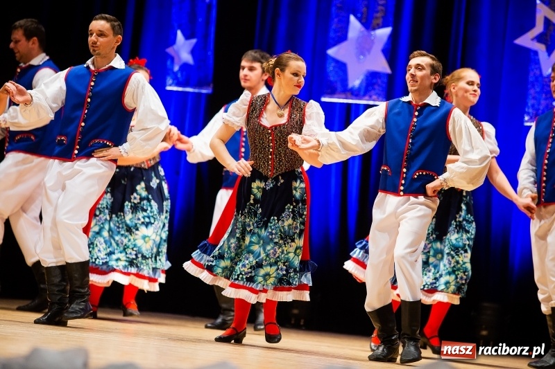 Zdjęcie w galerii na portalu naszraciborz.pl: Koncert Świąteczny Stowarzyszenia Bajtel w RCK wiadomości z regionu