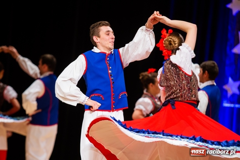 Zdjęcie w galerii na portalu naszraciborz.pl: Koncert Świąteczny Stowarzyszenia Bajtel w RCK wiadomości z regionu