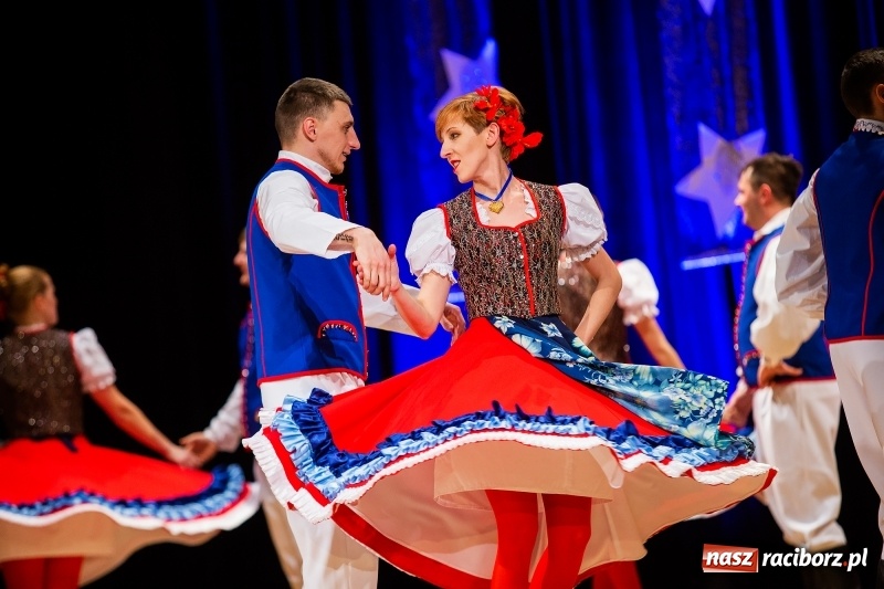 Zdjęcie w galerii na portalu naszraciborz.pl: Koncert Świąteczny Stowarzyszenia Bajtel w RCK wiadomości z regionu