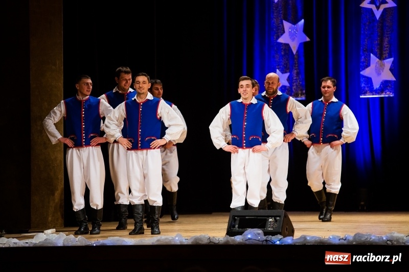 Zdjęcie w galerii na portalu naszraciborz.pl: Koncert Świąteczny Stowarzyszenia Bajtel w RCK wiadomości z regionu
