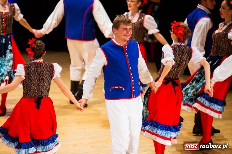 Zdjęcie w galerii na portalu naszraciborz.pl: Koncert Świąteczny Stowarzyszenia Bajtel w RCK wiadomości z regionu