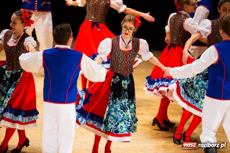 Zdjęcie w galerii na portalu naszraciborz.pl: Koncert Świąteczny Stowarzyszenia Bajtel w RCK wiadomości z regionu