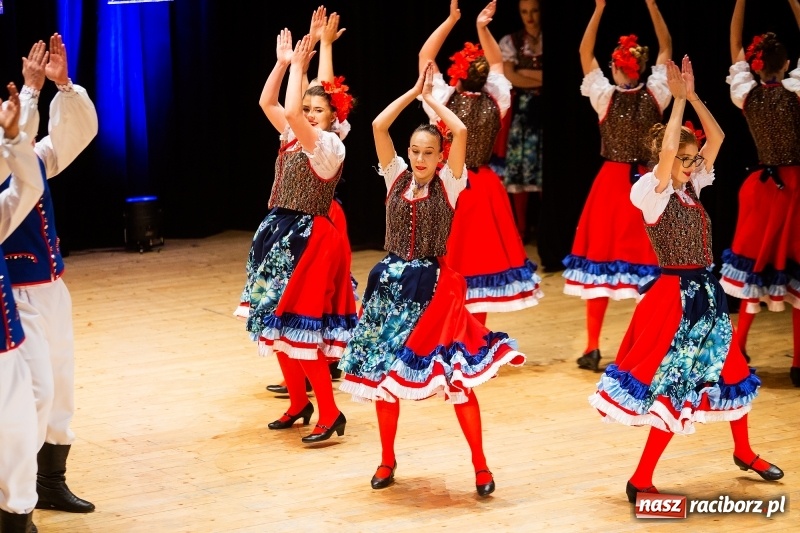 Zdjęcie w galerii na portalu naszraciborz.pl: Koncert Świąteczny Stowarzyszenia Bajtel w RCK wiadomości z regionu