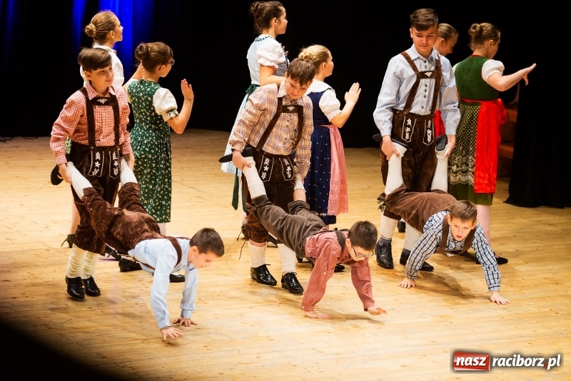 Zdjęcie w galerii na portalu naszraciborz.pl: Koncert Świąteczny Stowarzyszenia Bajtel w RCK wiadomości z regionu