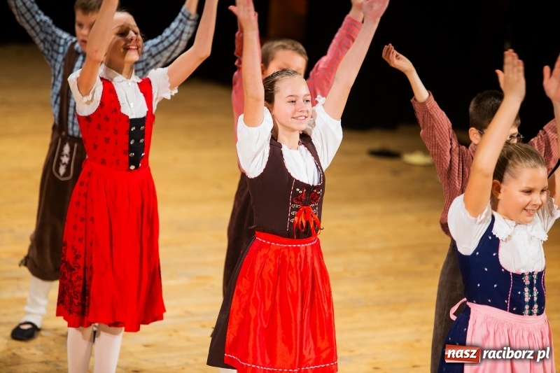 Zdjęcie w galerii na portalu naszraciborz.pl: Koncert Świąteczny Stowarzyszenia Bajtel w RCK wiadomości z regionu