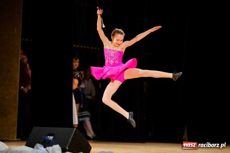 Zdjęcie w galerii na portalu naszraciborz.pl: Koncert Świąteczny Stowarzyszenia Bajtel w RCK wiadomości z regionu