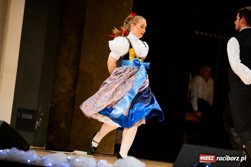 Zdjęcie w galerii na portalu naszraciborz.pl: Koncert Świąteczny Stowarzyszenia Bajtel w RCK wiadomości z regionu