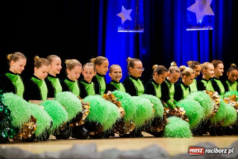 Zdjęcie w galerii na portalu naszraciborz.pl: Koncert Świąteczny Stowarzyszenia Bajtel w RCK wiadomości z regionu