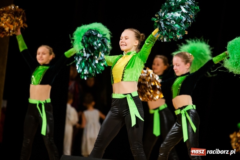 Zdjęcie w galerii na portalu naszraciborz.pl: Koncert Świąteczny Stowarzyszenia Bajtel w RCK wiadomości z regionu