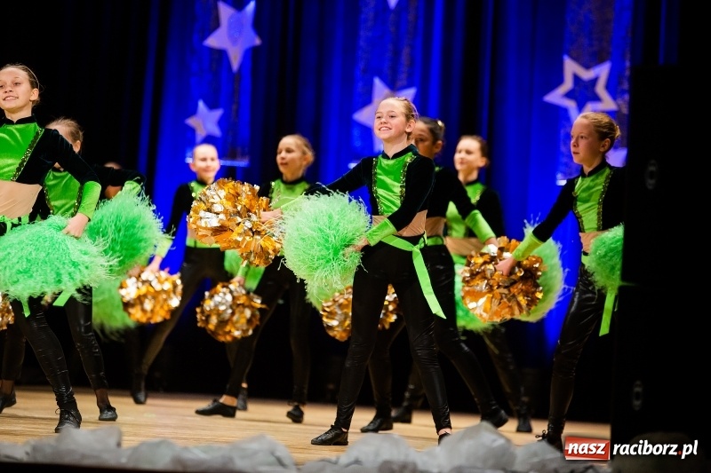 Zdjęcie w galerii na portalu naszraciborz.pl: Koncert Świąteczny Stowarzyszenia Bajtel w RCK wiadomości z regionu