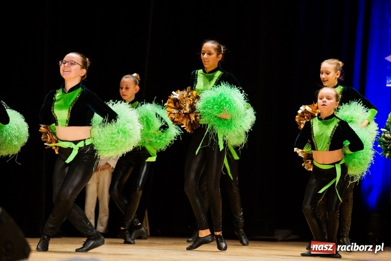 Zdjęcie w galerii na portalu naszraciborz.pl: Koncert Świąteczny Stowarzyszenia Bajtel w RCK wiadomości z regionu