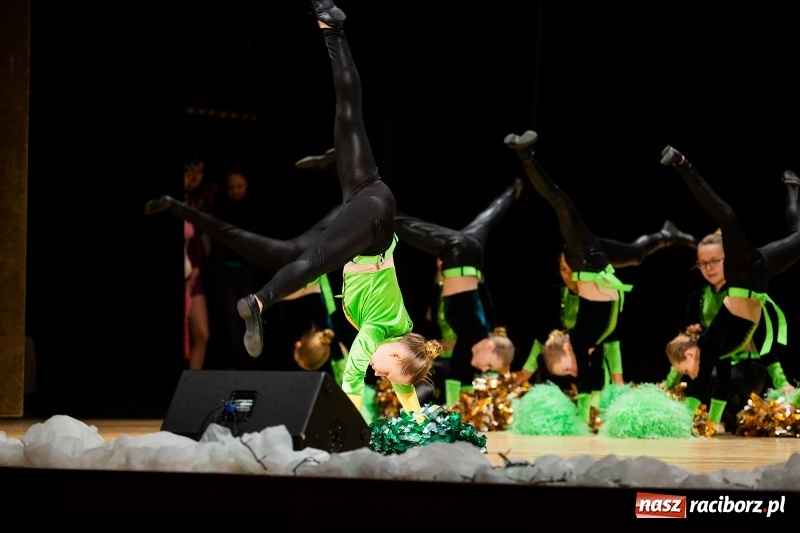 Zdjęcie w galerii na portalu naszraciborz.pl: Koncert Świąteczny Stowarzyszenia Bajtel w RCK wiadomości z regionu