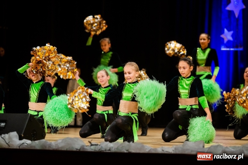 Zdjęcie w galerii na portalu naszraciborz.pl: Koncert Świąteczny Stowarzyszenia Bajtel w RCK wiadomości z regionu