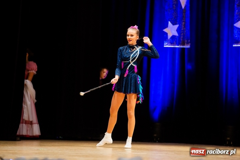 Zdjęcie w galerii na portalu naszraciborz.pl: Koncert Świąteczny Stowarzyszenia Bajtel w RCK wiadomości z regionu