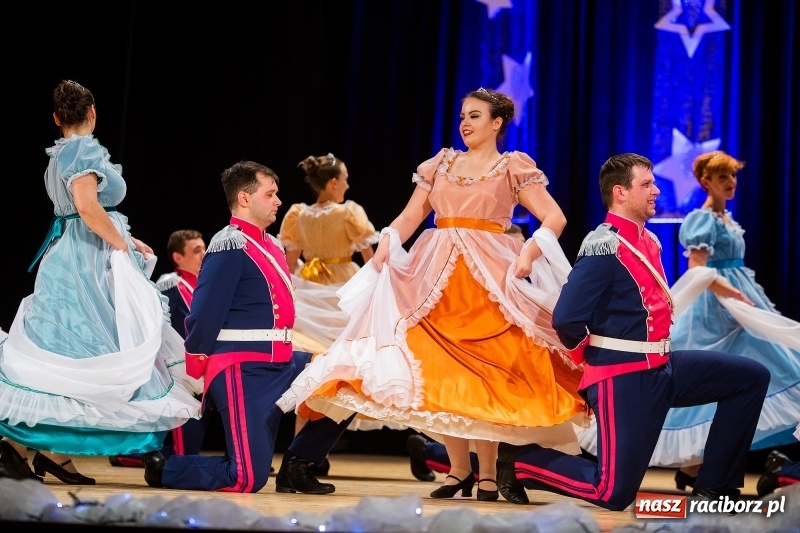 Zdjęcie w galerii na portalu naszraciborz.pl: Koncert Świąteczny Stowarzyszenia Bajtel w RCK wiadomości z regionu