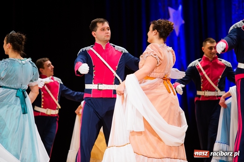 Zdjęcie w galerii na portalu naszraciborz.pl: Koncert Świąteczny Stowarzyszenia Bajtel w RCK wiadomości z regionu