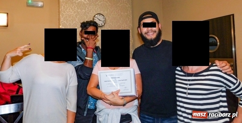 Zdjęcie w galerii na portalu naszraciborz.pl: Afera wokół EuroWeek. Na szkołę liderów wysyłano także dzieci z Raciborza wiadomości z regionu